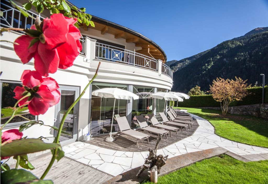 Wellnesshotel Liun B&B Мюстаир Экстерьер фото