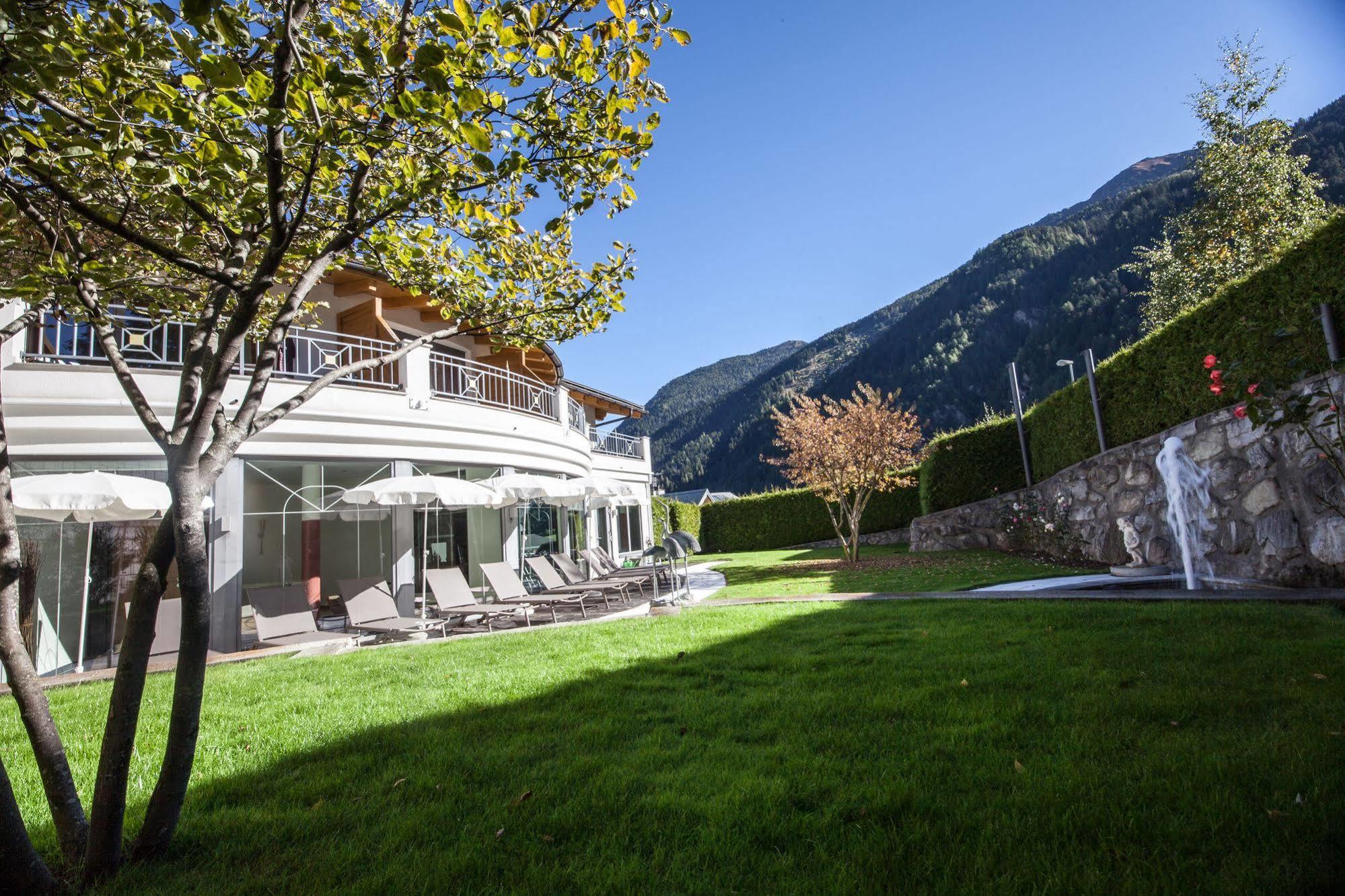 Wellnesshotel Liun B&B Мюстаир Экстерьер фото